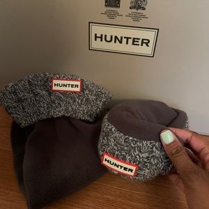 STITCH CABLE KNITTED CUFF TALL BOOT SOCKS